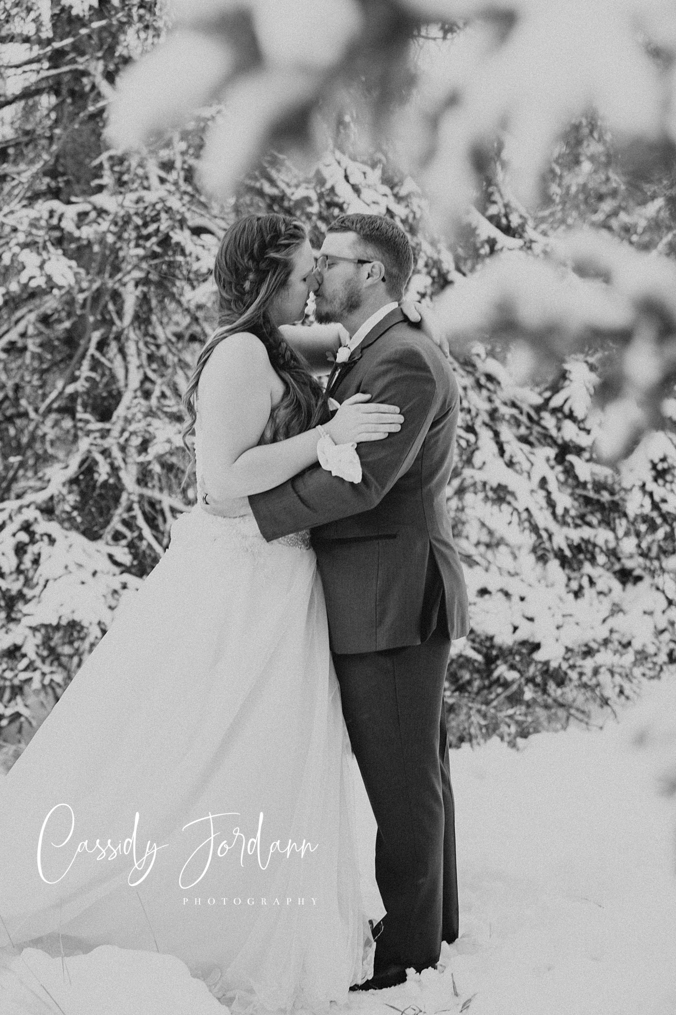 RedDeerWinterWedding_0072.jpg