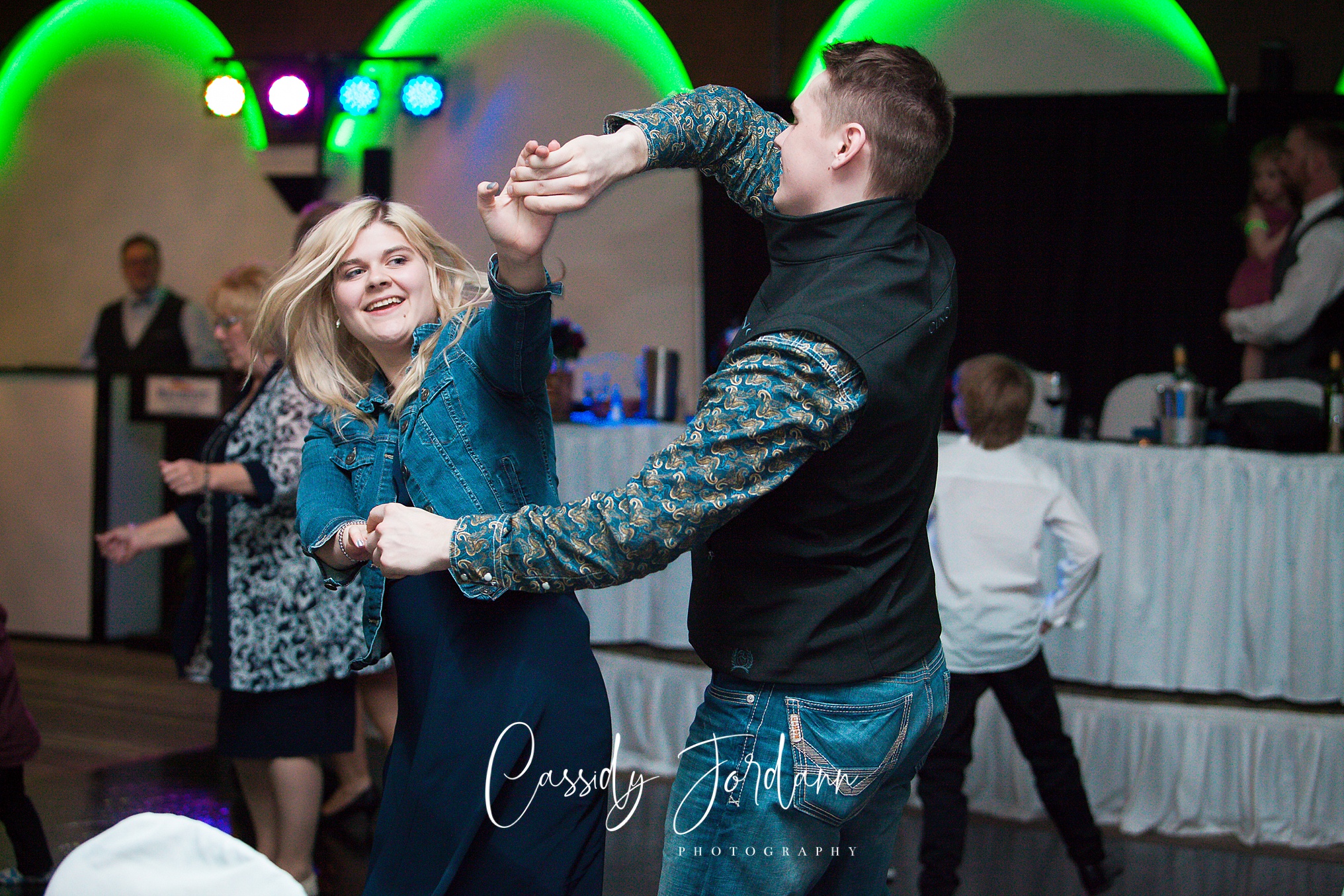 RedDeerWinterWedding_0145.jpg