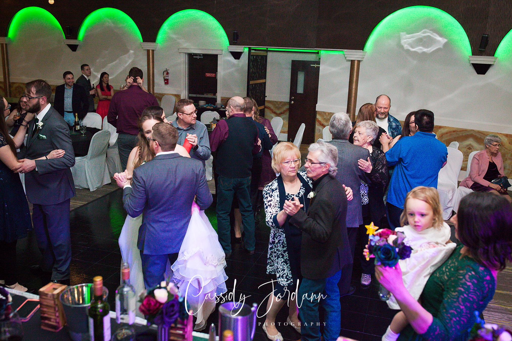 RedDeerWinterWedding_0167.jpg